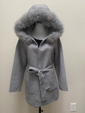 New Grey 100% Wool Coat with Fur Hood Timeless Winter Style Jacket Wool Coat